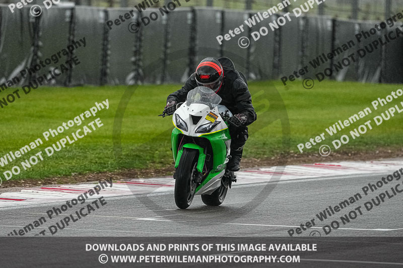 donington no limits trackday;donington park photographs;donington trackday photographs;estoril;event digital images;motorbikes;no limits;no limits trackdays;peter wileman photography;portugal;trackday;trackday digital images;trackday photos